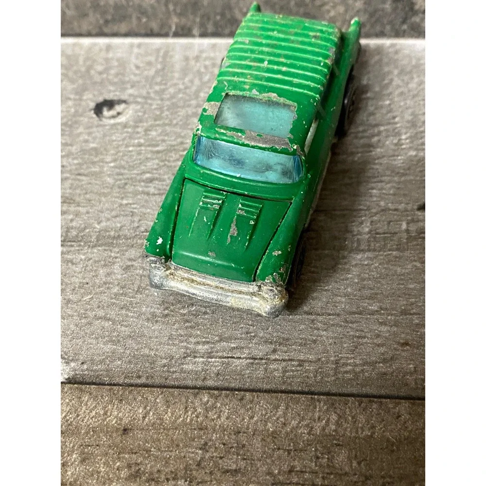 Hot Wheels Alive 55 Green Station Wagon Diecast Toy Car 1969 Mattel